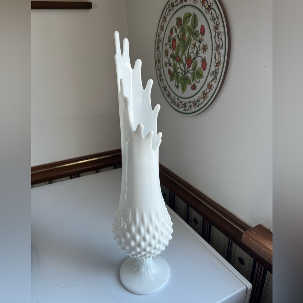 Vintage Fenton Hobnail Milk Glass Swung Vase